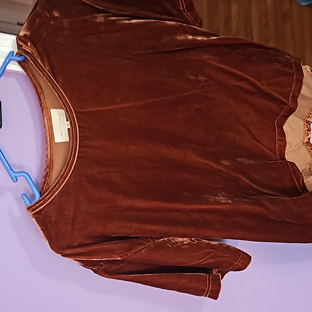 Copper velvet  ish  short sleeve  shirt a little longer in back never worn